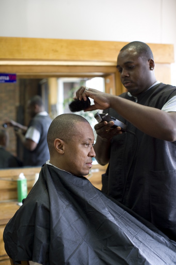 Tennessee Titans' Star Shaun Smith Offers Free Haircuts to Kickoff a ...