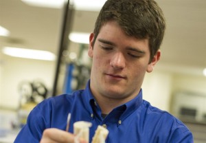 A partnership to serve Arlington ISD students with STEM program and UT Arlington 