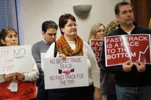 Protesters opposing TPP (Image: Flickr User Stop FastTrack)