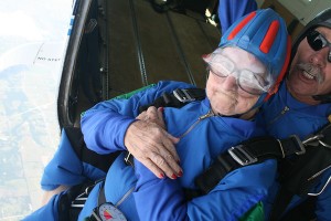 Mollie K, 86, fulfill her wish to go skydiving. photo source: teamsca.com