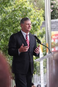 Mayor Mike Rawlings of Dallas suggested in an interview on Sunday that, in the wake of the attack, he supported tightening the state’s gun laws to restrict the carrying of rifles and shotguns in public.(NDG/Frank Lott)