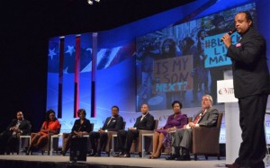 Roland Martin moderates the ‘Black Lives Matter’ National Town Hall Panel (Courtesy of Houston Forward Times) 