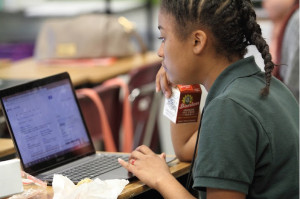 All Dallas ISD high school students can now receive free breakfast in the classroom, a program that previously offered free meals to primary and middle school classes. Photo Courtesy: Dallas ISD