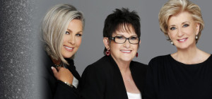 L to r, Stacey Schieffelin, Debbie Saviano and Linda McMahon. image: Women’s Leadership LIVE 