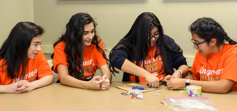 UT Dallas’ Interactive Engineering Day Sparks Girls’ Interest in STEM Careers