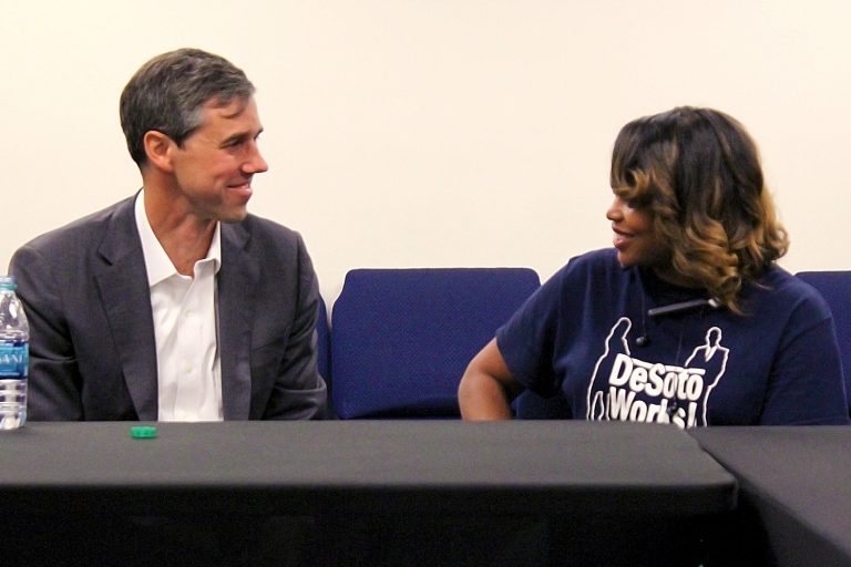 Beto appears at packed-out town hall in DeSoto as campaign blankets the state