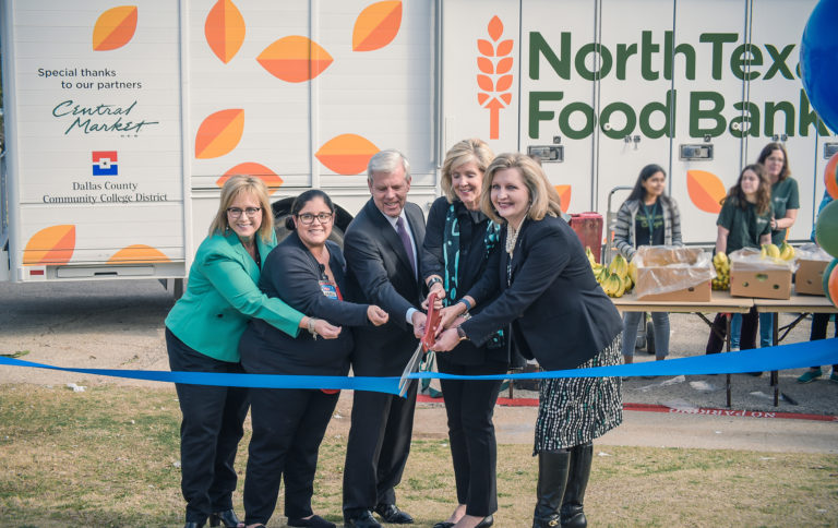 DCCCD and North Texas Food Bank, Central Market partner to help hungry college kids