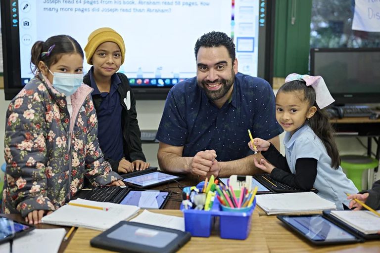 Dallas ISD teacher transforming student lives through reading