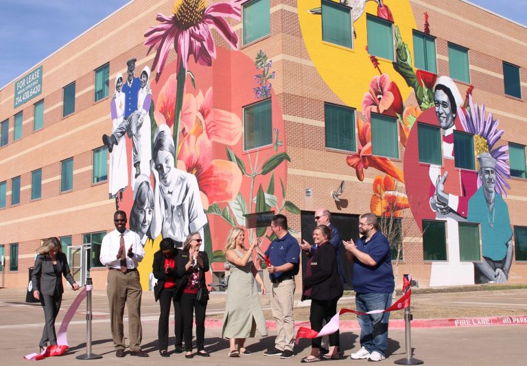 Garland celebrates three-story mural at Valoris HealthPark