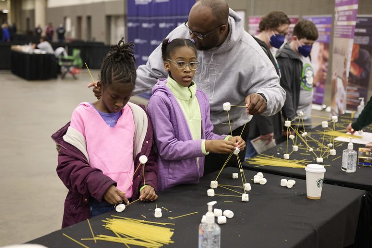 Dallas I.S.D. empowers girls to pursue STEM careers