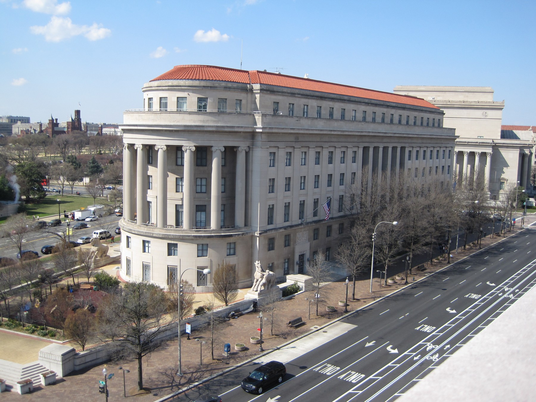 FTC urges the public to protect themselves from consumer scams