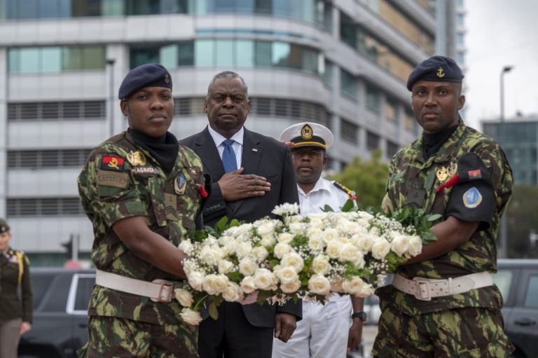 $1 billion in humanitarian aid,$600 million for African infrastructure annouced
